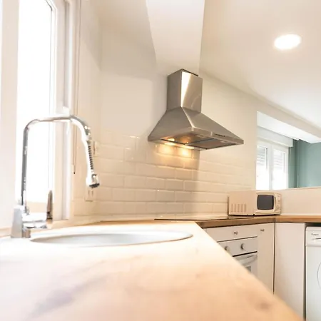 Bobes I * Χιχόν