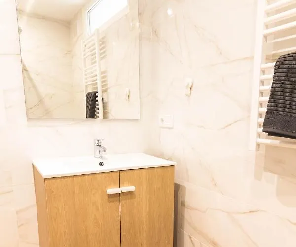 Διαμέρισμα Bobes I *